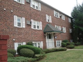 13651 Philmont Ave, Philadelphia PA  19116-1148 exterior