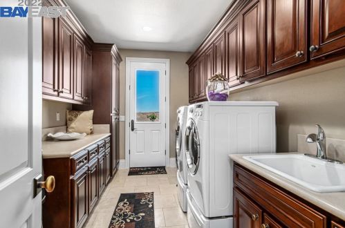 1087 Hawkshead Cir, San Ramon CA  94583-6003 exterior