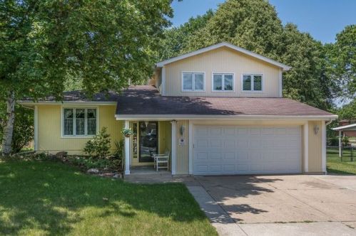 9413 Winston Ave, Des Moines, IA 50322-1357