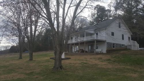 1703 Logsdon Valley Rd, Bonnieville, KY 42765-8165
