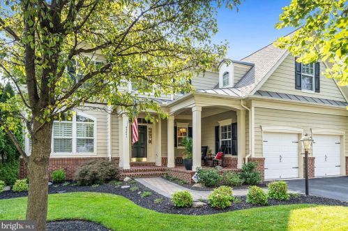 43841 Riverpoint Dr, Leesburg, VA 20176-8496