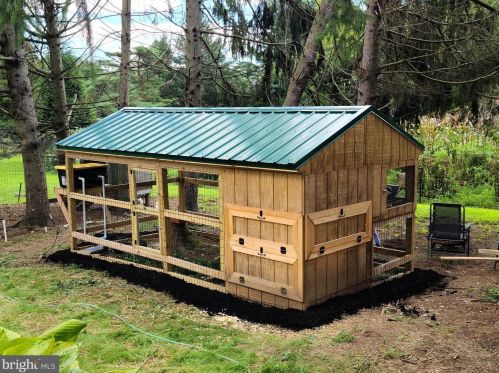 1139 Wilson Ave, Glen Mills PA  19342-9610 exterior