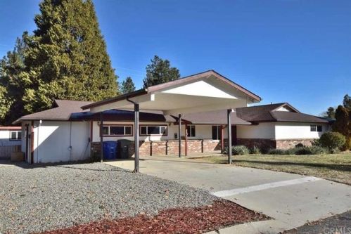 818 Cedar St, Yreka, CA 96097-2204