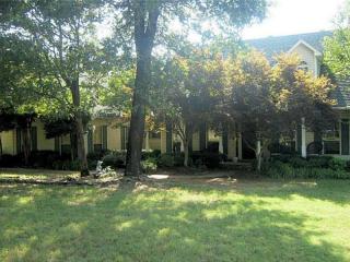 34750 Wolf Trl, Summerfield OK  74966-2788 exterior