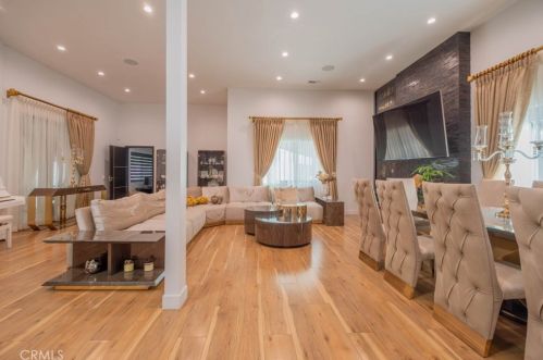 3411 Chevy Chase Dr, Glendale CA  91206-1418 exterior