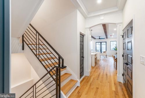 1108 3rd St, Philadelphia PA  19147-0053 exterior