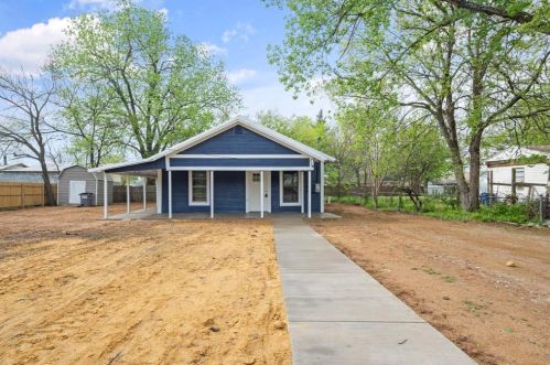 413 College St, Princeton, TX 75407-6726