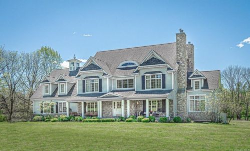 57 Newport Bridge Rd, Warwick, NY 10990-2315