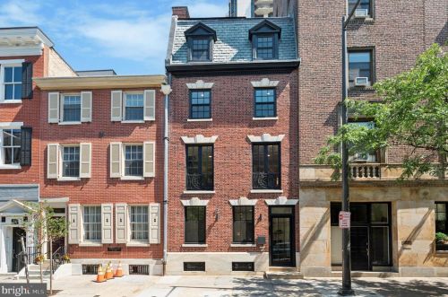 2037 Locust St, Philadelphia PA  19103-5613 exterior