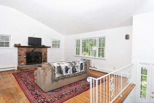 127 Stony Hill Rd, Ridgefield, CT 06877-6117