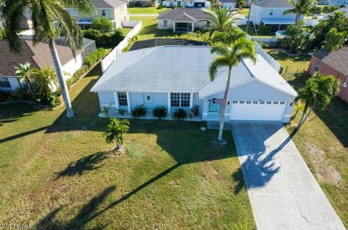 1426 14th St, Cape Coral, FL 33909-1559