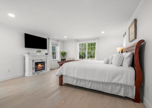 5 Elizabeth Cir, Mashpee MA 02649-2295 exterior