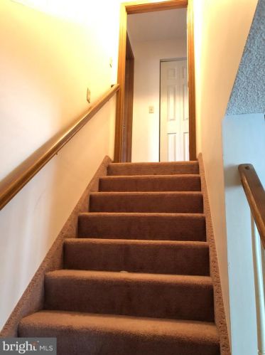 102 Massanutten St, Edinburg VA  22824-9313 exterior