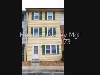 1464 Country Club Ct, Harrisonburg VA  22802-5077 exterior