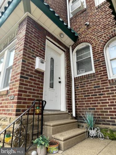 111 Godfrey Ave, Philadelphia, PA 19120-1513