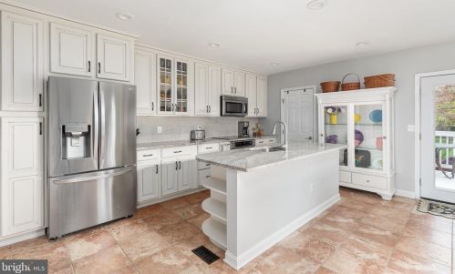 907 Lincoln Ave, Falls Church VA  22046-2512 exterior