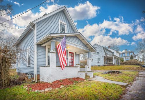 809 Gay St, Mount Vernon OH  43050-1751 exterior