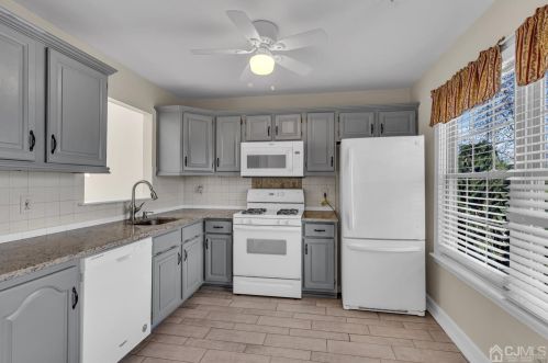 9 Portsmouth Dr, Old Bridge NJ  08857-3116 exterior