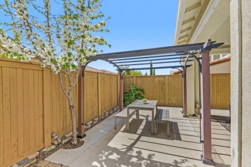 2994 Beatty Dr, Folsom CA  95762-7000 exterior