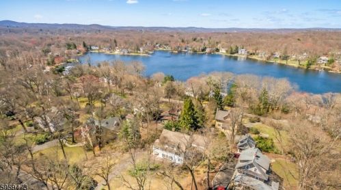 95 Ball Rd, Mountain Lakes NJ  07046-1624 exterior