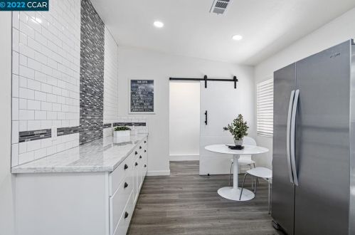 142 Diablo Ct, Concord CA  94523-1925 exterior