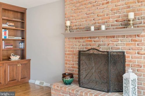 4312 Wyndemere Cir, Schnecksville PA  18078-3529 exterior
