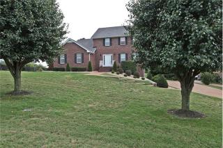 1613 Callie Way Dr, Franklin, TN 37064-1134