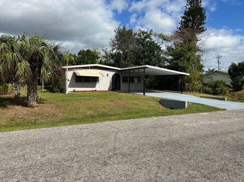 139 Coolidge Ave, Lehigh Acres, FL 33936-6268