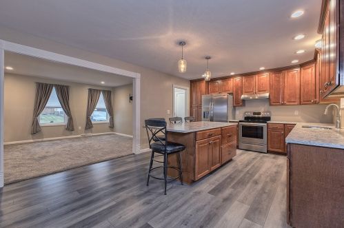 5268 Center Dr, Latrobe PA  15650-2770 exterior