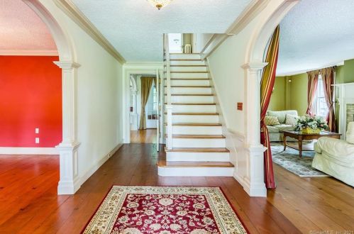 249 South St, Waterbury, CT 06762-3502