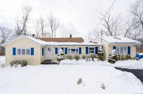 25 Ludingtonville Rd, Whaley Lake, NY 12531-3002