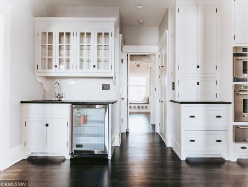 2855 James Ave, Minneapolis MN 55411-1238 exterior