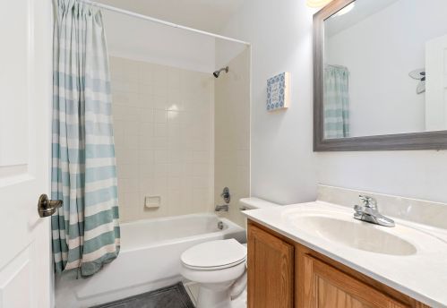 1828 77th Dr, Vero Beach FL  32966-6679 exterior