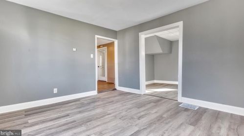 1509 Trindle Rd, Carlisle PA  17015-9713 exterior