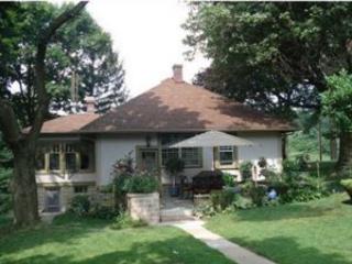 264 Kittanning Pike, Pittsburgh, PA 15215-1454