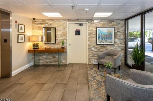 61 Mount Kemble Ave, Morristown NJ  07960-5174 exterior