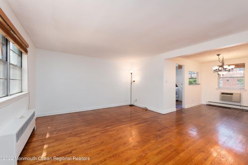 155 Manor Dr, Tinton Falls NJ  07701-2458 exterior