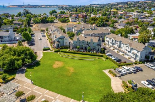 218 E St, Benicia, CA 94510-3274