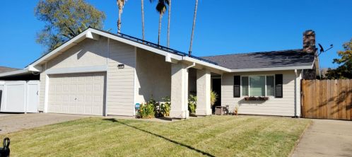 8437 Juglans Dr, Citrus Heights CA  95662-3048 exterior