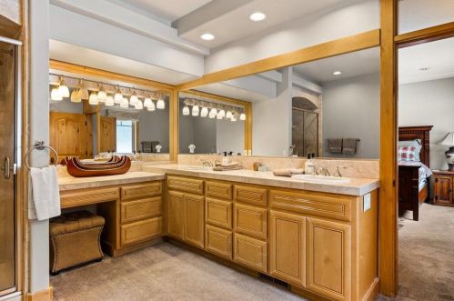 14115 Ski Slope Way, Truckee CA  96161-7030 exterior