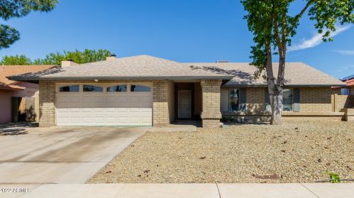 6334 Beryl Ave, Glendale, AZ 85302-1121