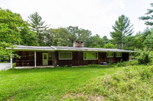 155 Reidy Hill Rd, Amston, CT 06231-1324