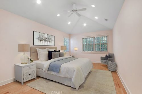 11805 Hartsook St, North Hollywood CA  91607-3215 exterior