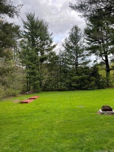 2 Jerome Ave, Bloomfield, CT 06002-2408