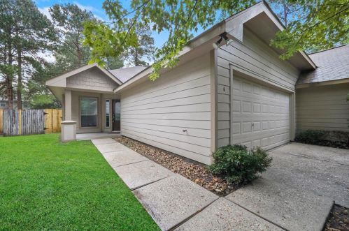 6 Valewood Pl, Conroe TX  77384-5083 exterior