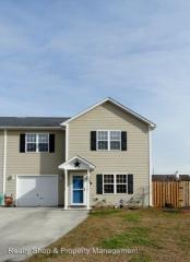 228 Smallwood Rd, Hubert NC  28539-4430 exterior