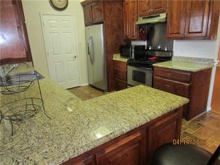 3310 Wuthering Cir, Grand Prairie TX  75052-6146 exterior