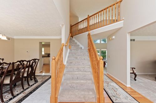 1338 Covedale Ln, Amelia, OH 45102-2615