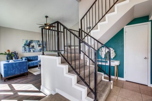 1909 Arvada Dr, Richardson, TX 75081-2137