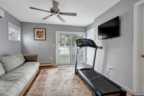 121 Herrick Ave, Teaneck NJ  07666-4106 exterior